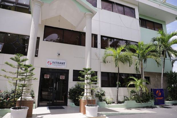 Instituto Nacional de Tránsito y Transporte Terrestre.