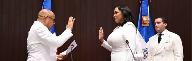 Dharuelly D´Aza es la nueva vicepresidenta de la Cámara de Diputados.
