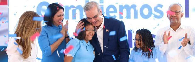 Presidente Abinader llama a sectores de la sociedad a trabajar en un Pacto por la Calidad de la Educación.