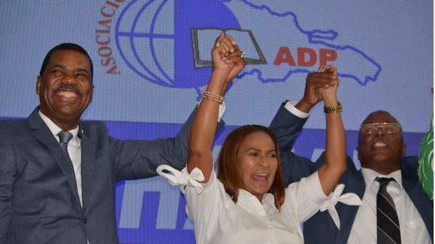 German Martinez, Adhamilka Espinal y Thomas Peña.