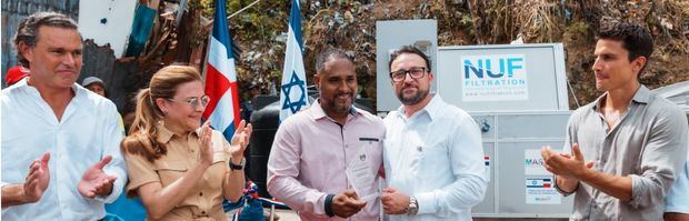 Embajada de Israel dona equipo de purificación de agua a comunidad Túnel de Capotillo
