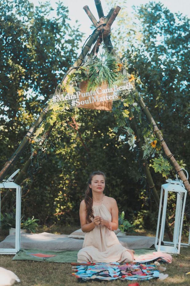 Fashion Wellness Weekend.