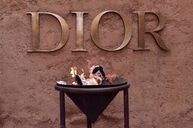 Vista del logo de Dior.