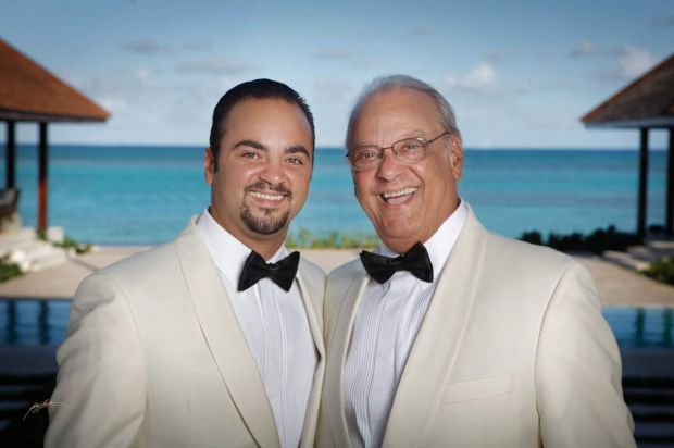 Giancarlo Beras, junto a su padre, Freddy Beras Goico .