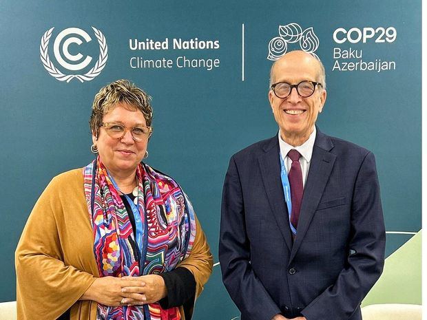 Gerry Eijkemans, directora del Departamento de Determinantes Sociales y Ambientales para la Equidad en Salud y Max Puig, Vicepresidente ejecutivo del CNCCMDL.

