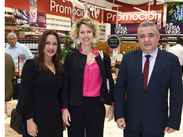Dayanara de García, Sonia Barbry Embajadora de Francia en RD,Gerardo García.