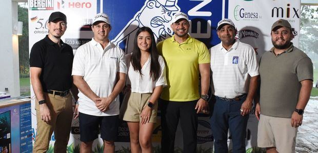 Alexbry Fernández, Raymond Marcelino, Ana Sofía Domínguez, José Enrique Valdez, Martin Paniagua y Ángel Salazar.
