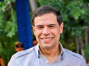 Ministro de Cultura resalta orden y seguridad en Carnaval de Santiago