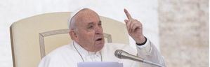 El papa envía su primer mensaje desde el hospital: 