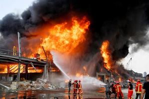 Nuevo incendio en el puerto de Beirut, en almacén de neumáticos