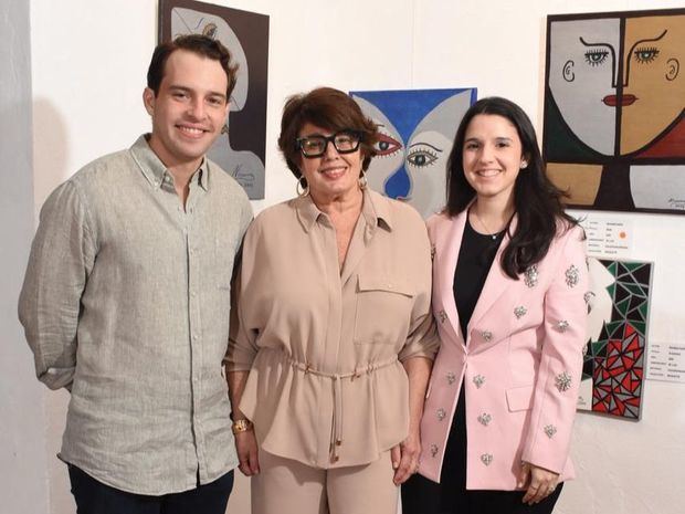 Luciano Hernandez, Nicolette Padilla, Paulina Rodriguez.