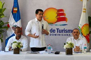 Turismo inicia construcción muelle turístico Caleta en La Romana