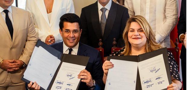 Puerto Rico y República Dominicana firman histórico acuerdo para impulsar el turismo multidestino.
