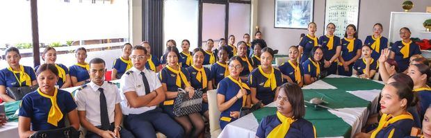 Tripulantes VIP capacita a más de 300 estudiantes de Santo Domingo y Santiago.