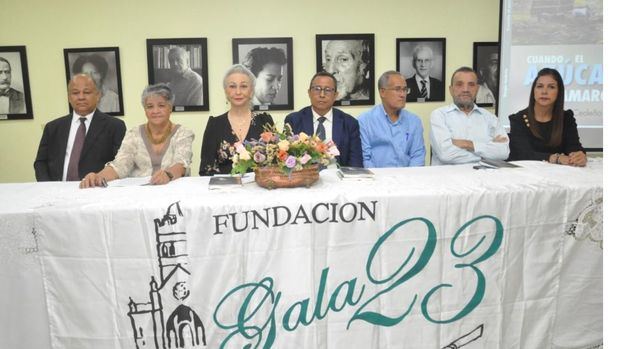Sergio Solis, Josefina Leonor, Myra Hazim Frappier, Sergio Cedeño, Isael
Pérez, Hipólito Veloz y Brunilda Montero.