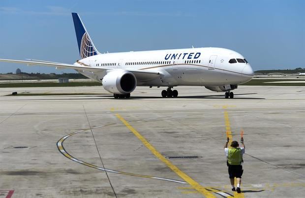 El plan de United es hacer vuelos charter entre los aeropuertos de Bruselas y Chicago (EE.UU.) para apoyar la distribución de la vacuna de Pfizer, que tiene sus principales centros de preparación de la vacuna en Kalamazoo (Michigan, EE.UU.) y en Puurs, Bélgica.