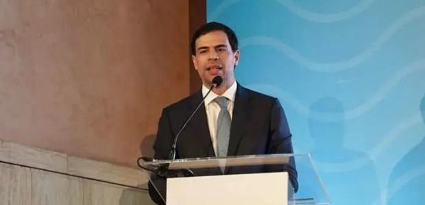 Roberto Ángel Salcedo.
