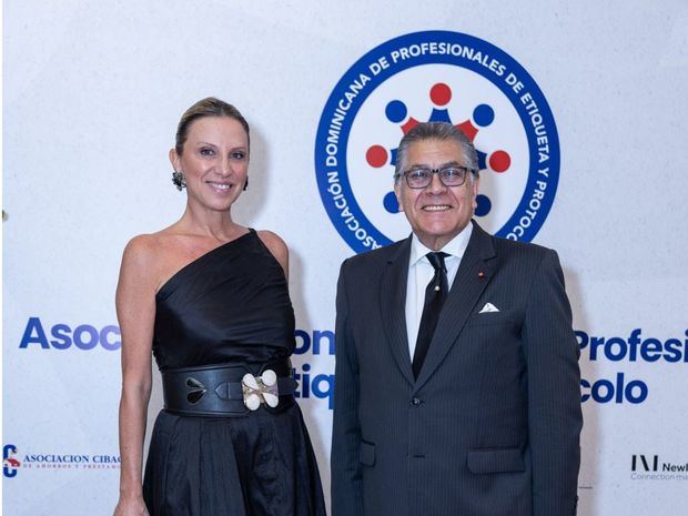 Karina Vilella y Víctor Manuel Mendoza.