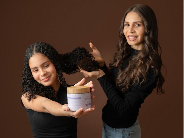 Creadoras de la marca Valenti, Valetina Taveras y Arelis Arámboles.