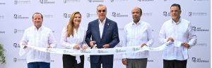 Presidente Abinader inaugura parqueo Plaza Zona Colonial