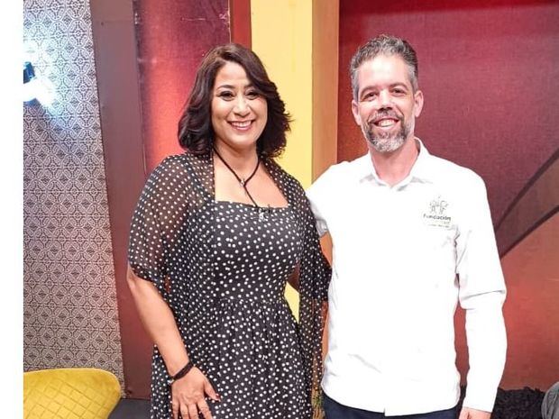 Negra Candela y Fundación La Merced conectan arte y solidaridad en Fiestas y Personalidades