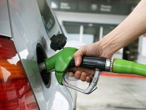 Gasolina prémium y regular mantienen sus tarifas en Santo Domingo durante la semana del 16 al 22 de agosto