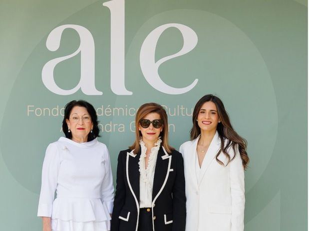 Rosa Rita Álvarez, Patricia de Moya y María de Moya