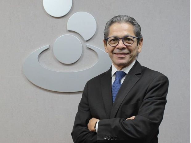 Eduardo Hernández..