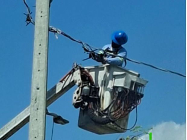 Edeeste desmantela conexiones ilegales en sector Villa España, San Pedro de Macorís