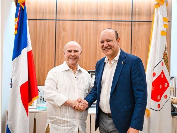 Ulises Rodríguez recibe visita de Hipólito Mejía y resalta fortaleza y unidad del PRM.