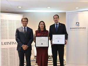 LatinFinance premia a Banreservas como Banco del Año en RD y Banco Pymes para AL y el Caribe