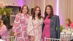 Brenda Villanueva, Pilar Hache y Karina Fabian.