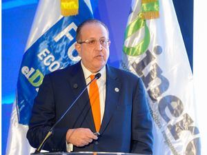 Ministro Magín Díaz destaca la importancia de aumentar la inversión pública