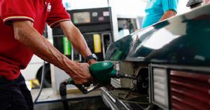 Se elevan precios de los combustibles por alzas internacionales