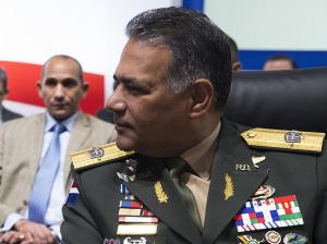 El presidente Danilo Medina remueve a jefes militares y confirma al ministro de Defensa