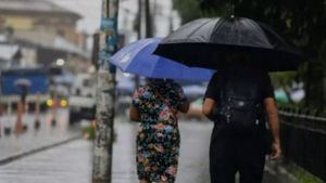 Indomet alerta: lluvias en varias provincias y oleaje anormal en el Atlántico