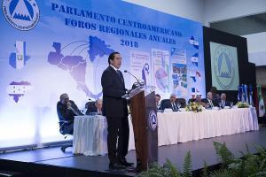 Reunión sobre turismo cierra foros del Parlacen en RD