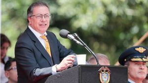 Petro declara emergencia económica en Colombia