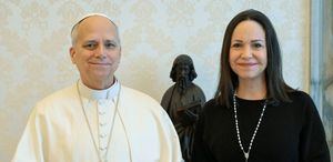 Papa León XIV se reúne con María Corina Machado en el Vaticano