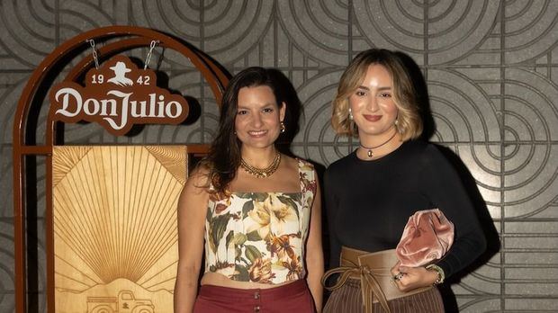 Maria Consuelo Bonilla e Isabella Morales.