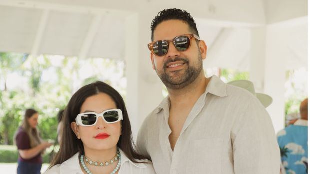 Perla Pimentel y Abel Santos.