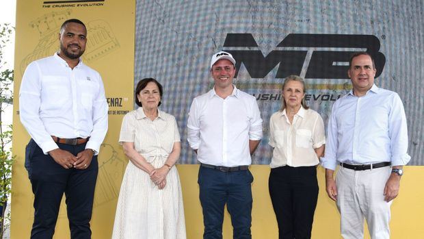 Stalin Pérez, Georgia Reid, Alejandro Rocco, Clara Reid y Donald Pimentel.