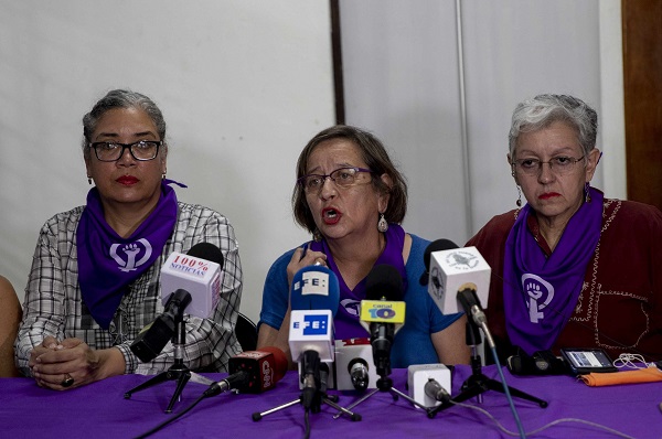 Integrantes de la Red de Mujeres Contra la Violencia