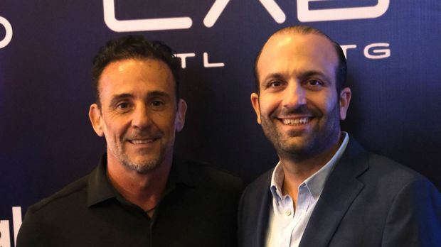 Felipe Beltran y Alex Acra.