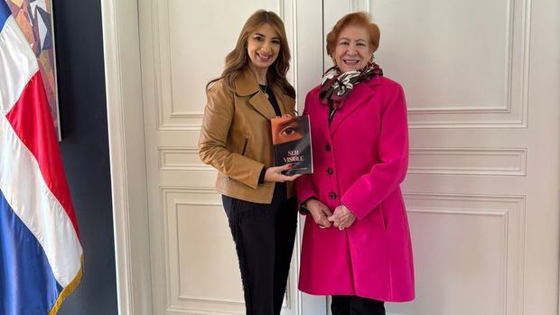 Gisel Castillo es reconocida por la Asociación Mexicana de Mujeres Empresarias.