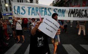 "Ruidazo" en Buenos Aires para protestar contra los ajustes del Gobierno
