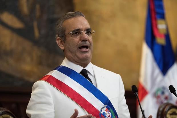 En la imagen, el presidente dominicano, Luis Abinader.