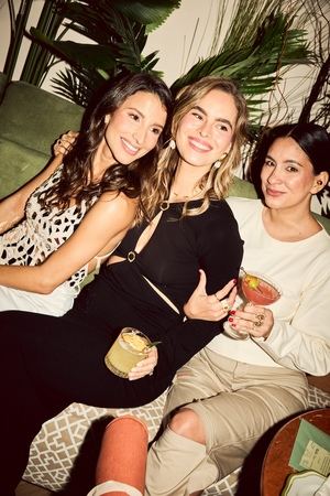 Lorena Espaillat, Mónika Leschho-rn-y-Helen-Blandino
