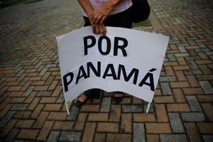 El Parlamento panameño recibe la propuesta de la quinta papeleta para una nueva Constitución 