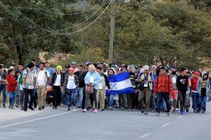 Elecciones y caravana migrante marcan el 27 aniversario de paz en El Salvador